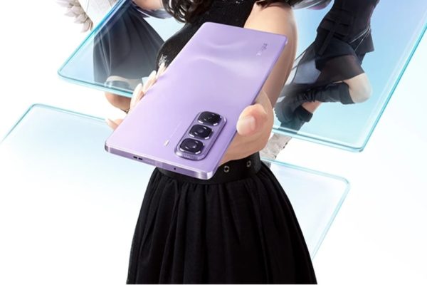 infinix Hot 50 Pro plus स्टाइलिश डिज़ाइन, पावरफुल परफॉर्मेंस और 33W फास्ट चार्जिंग के साथ बजट में शानदार स्मार्टफोन