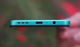 Motorola phones under 15000 (Moto G45 5G) USB type –C 2.0