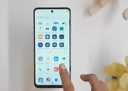 Motorola phones under 15000 (Moto G45 5G) screen 